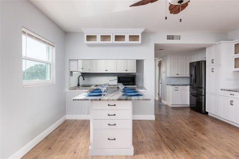Condominio en venta en Saint Pete Beach, Florida, 2 dormitorios, 96.62 m2 № 2217407 - foto 15