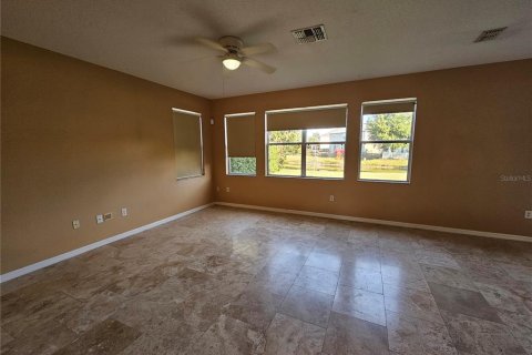 Villa ou maison à louer à Mount Dora, Floride: 3 chambres, 244.33 m2 № 2113997 - photo 3