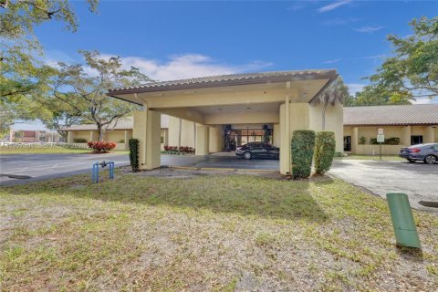 Copropriété à vendre à North Lauderdale, Floride: 1 chambre, 80.82 m2 № 2328186 - photo 7