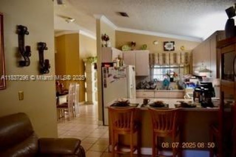 Casa en venta en Miami, Florida, 3 dormitorios, 129.6 m2 № 1822109 - foto 8