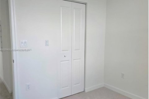 Villa ou maison à louer à Homestead, Floride: 3 chambres № 1706031 - photo 12
