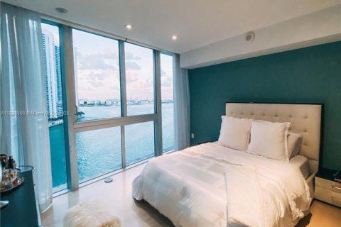 Condominio en venta en Miami, Florida, 3 dormitorios, 183.67 m2 № 2012754 - foto 10