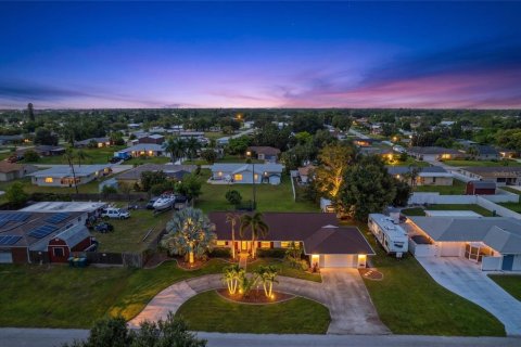 Villa ou maison à vendre à Port Charlotte, Floride: 3 chambres, 173.36 m2 № 2344927 - photo 3