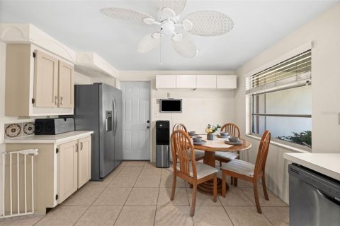 Villa ou maison à vendre à Port Charlotte, Floride: 3 chambres, 173.36 m2 № 2344927 - photo 13