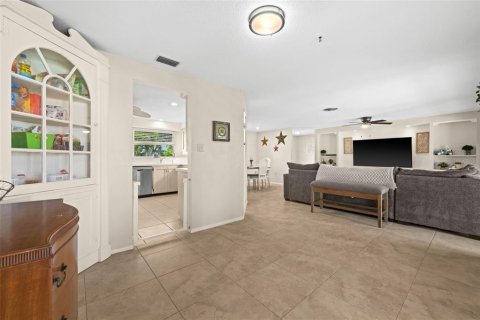 Villa ou maison à vendre à Port Charlotte, Floride: 3 chambres, 173.36 m2 № 2344927 - photo 10