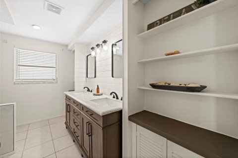 Villa ou maison à vendre à Port Charlotte, Floride: 3 chambres, 173.36 m2 № 2344927 - photo 26