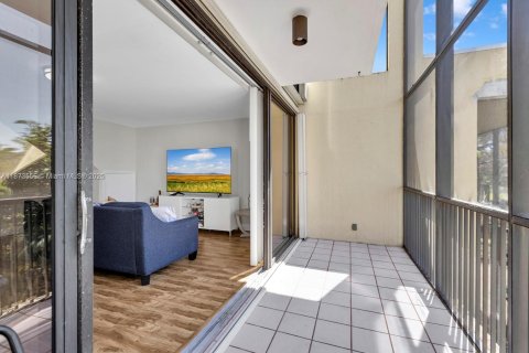 Condo in Davie, Florida, 2 bedrooms  № 1926151 - photo 14