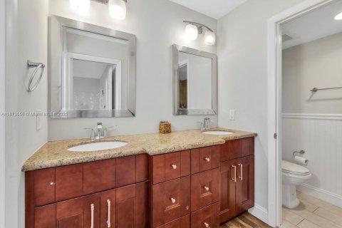 Condo in Davie, Florida, 2 bedrooms  № 1926151 - photo 30