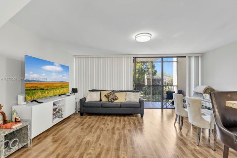 Condo in Davie, Florida, 2 bedrooms  № 1926151 - photo 7