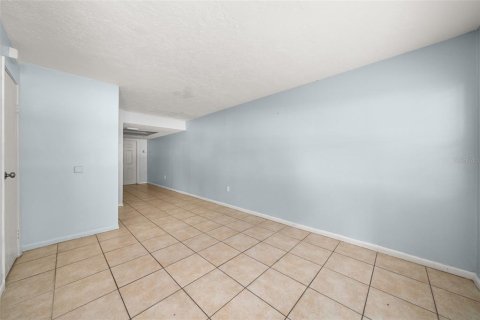 Commercial property in Avon Park, Florida 1605.35 sq.m. № 2337275 - photo 13