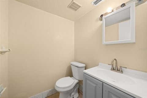 Commercial property in Avon Park, Florida 1605.35 sq.m. № 2337275 - photo 15