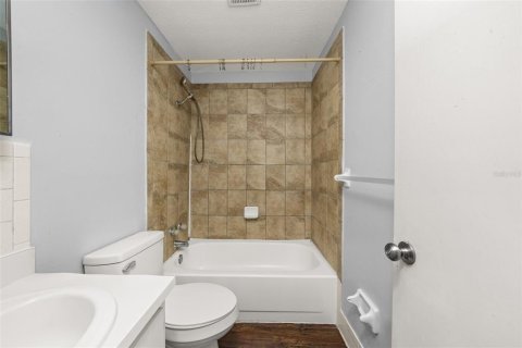 Commercial property in Avon Park, Florida 1605.35 sq.m. № 2337275 - photo 16