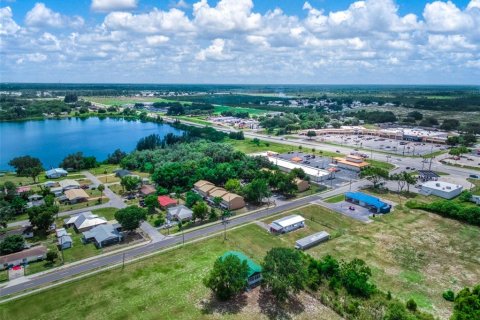 Commercial property in Avon Park, Florida 1605.35 sq.m. № 2337275 - photo 2
