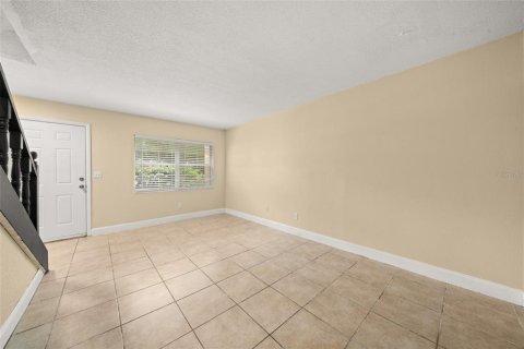 Commercial property in Avon Park, Florida 1605.35 sq.m. № 2337275 - photo 9