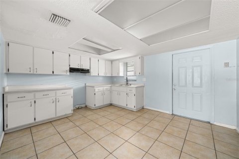 Commercial property in Avon Park, Florida 1605.35 sq.m. № 2337275 - photo 19