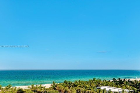 Copropriété à louer à Miami Beach, Floride: 61.32 m2 № 366072 - photo 2
