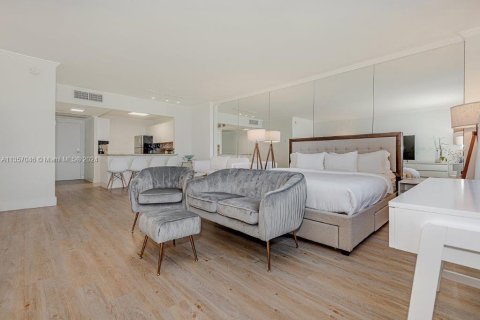 Copropriété à louer à Miami Beach, Floride: 61.32 m2 № 366072 - photo 9