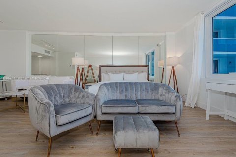 Copropriété à louer à Miami Beach, Floride: 61.32 m2 № 366072 - photo 7