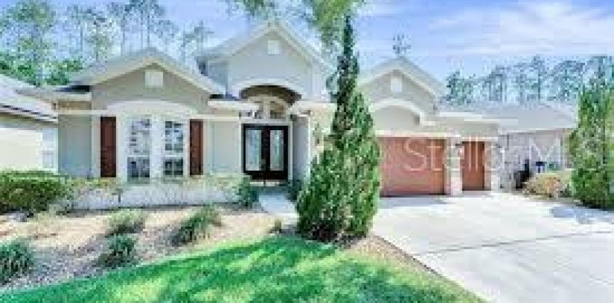 House in Lake Mary, Florida 4 bedrooms, 279.82 sq.m. № 2396677