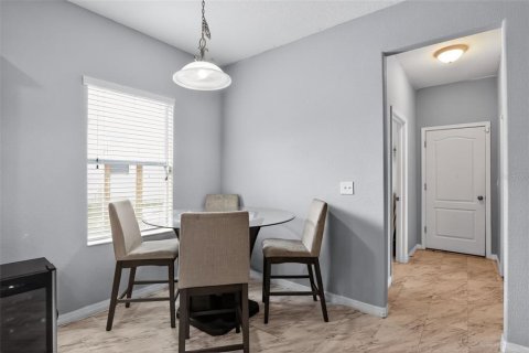 Casa en venta en Apopka, Florida, 4 dormitorios, 295.15 m2 № 1908063 - foto 6