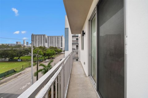 Appartement à louer à Miami, Floride: 42.55 m2 № 2024668 - photo 13