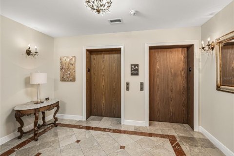 Condo in Saint Pete Beach, Florida, 3 bedrooms  № 1844256 - photo 8