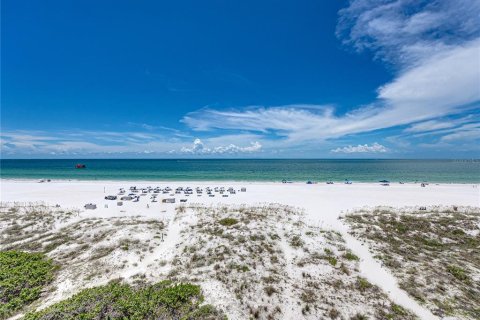 Condo in Saint Pete Beach, Florida, 3 bedrooms  № 1844256 - photo 2