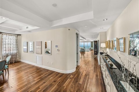 Condo in Saint Pete Beach, Florida, 3 bedrooms  № 1844256 - photo 14