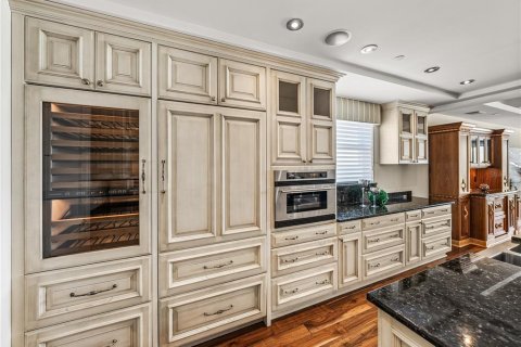 Condo in Saint Pete Beach, Florida, 3 bedrooms  № 1844256 - photo 19