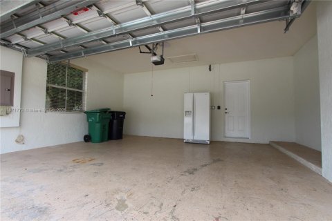 Townhouse in Miami, Florida 3 bedrooms, 137.31 sq.m. № 1920163 - photo 22