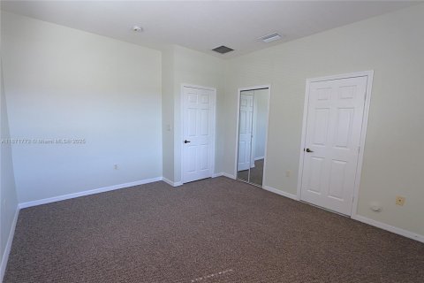 Townhouse in Miami, Florida 3 bedrooms, 137.31 sq.m. № 1920163 - photo 15