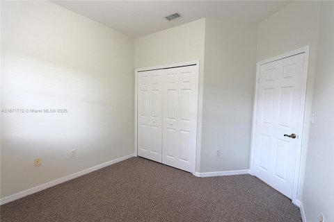 Townhouse in Miami, Florida 3 bedrooms, 137.31 sq.m. № 1920163 - photo 18
