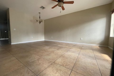 Touwnhouse à louer à Miramar, Floride: 3 chambres, 132.2 m2 № 2085998 - photo 4