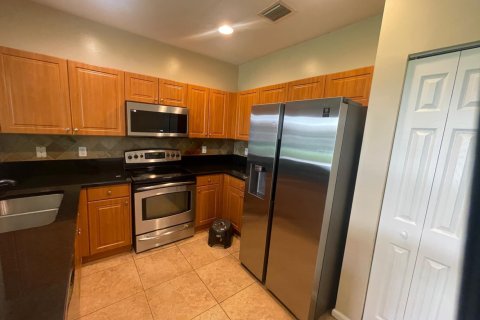 Touwnhouse à louer à Miramar, Floride: 3 chambres, 132.2 m2 № 2085998 - photo 3