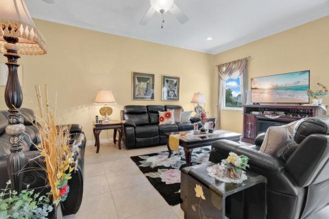 House in Windermere, Florida 4 bedrooms, 237.37 sq.m. № 1850949 - photo 7
