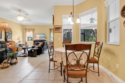 House in Windermere, Florida 4 bedrooms, 237.37 sq.m. № 1850949 - photo 9