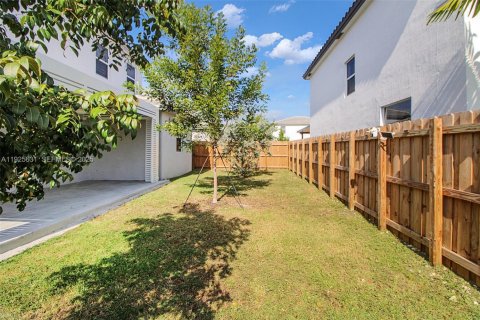 House in Homestead, Florida 5 bedrooms, 281.77 sq.m. № 1985854 - photo 9