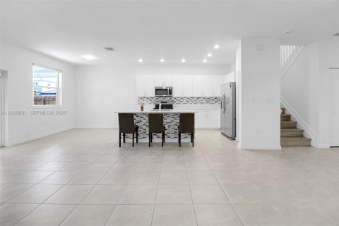 House in Homestead, Florida 5 bedrooms, 281.77 sq.m. № 1985854 - photo 15