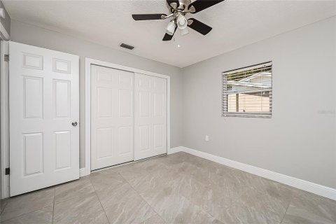 Casa en alquiler en Port Richey, Florida, 2 dormitorios, 103.4 m2 № 1893938 - foto 13