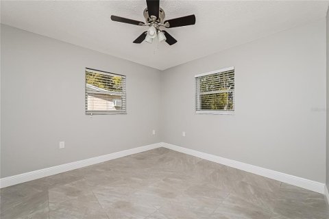 Casa en alquiler en Port Richey, Florida, 2 dormitorios, 103.4 m2 № 1893938 - foto 12