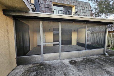 Townhouse in Leesburg, Florida 2 bedrooms, 119.66 sq.m. № 2109563 - photo 14