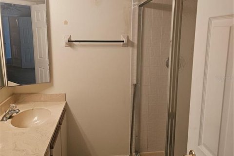 Townhouse in Leesburg, Florida 2 bedrooms, 119.66 sq.m. № 2109563 - photo 21