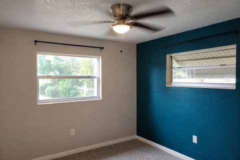 House in Rockledge, Florida 4 bedrooms, 146.23 sq.m. № 2396477 - photo 7