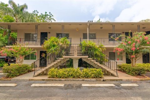 Condominio en alquiler en Winter Park, Florida, 3 dormitorios, 104.98 m2 № 1751150 - foto 1