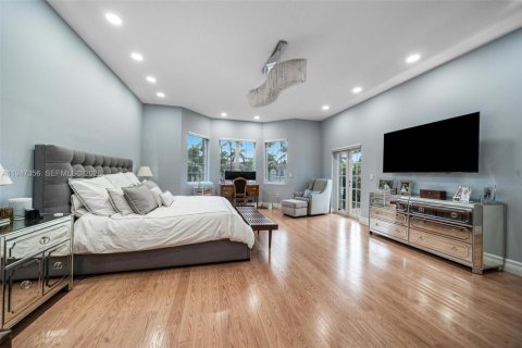 House in Aventura, Florida 4 bedrooms, 295.06 sq.m. № 2004123 - photo 18