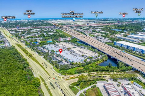 Commercial property in Dania Beach, Florida № 1825790 - photo 27
