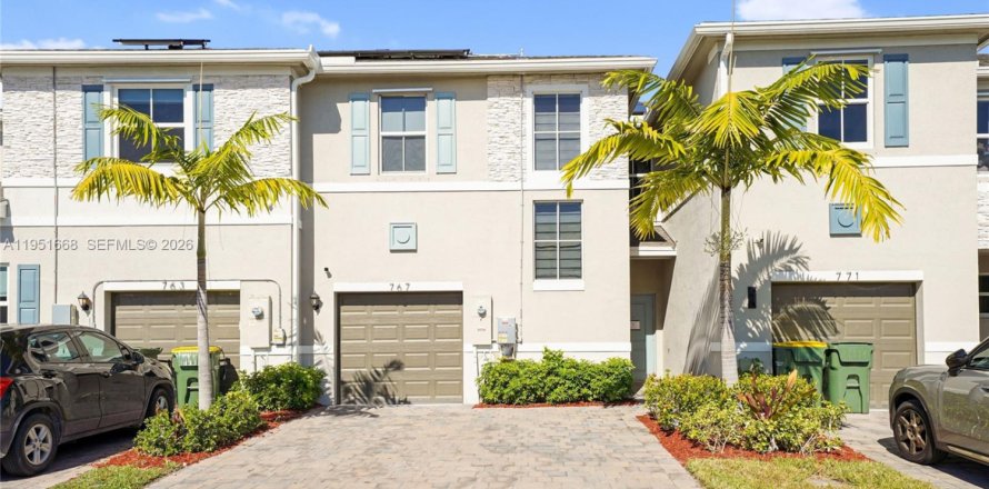 Таунхаус в Хомстед, Флорида 3 спальни, 151.24м2 № 2006205