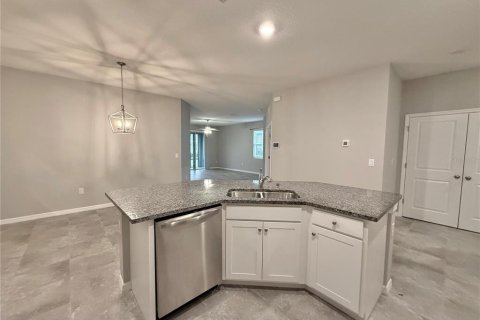 Adosado en alquiler en Wesley Chapel, Florida, 2 dormitorios, 147.44 m2 № 1911757 - foto 13