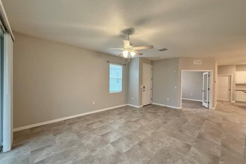 Adosado en alquiler en Wesley Chapel, Florida, 2 dormitorios, 147.44 m2 № 1911757 - foto 5