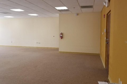 Propiedad comercial en alquiler en Oviedo, Florida, 110.46 m2 № 761806 - foto 7